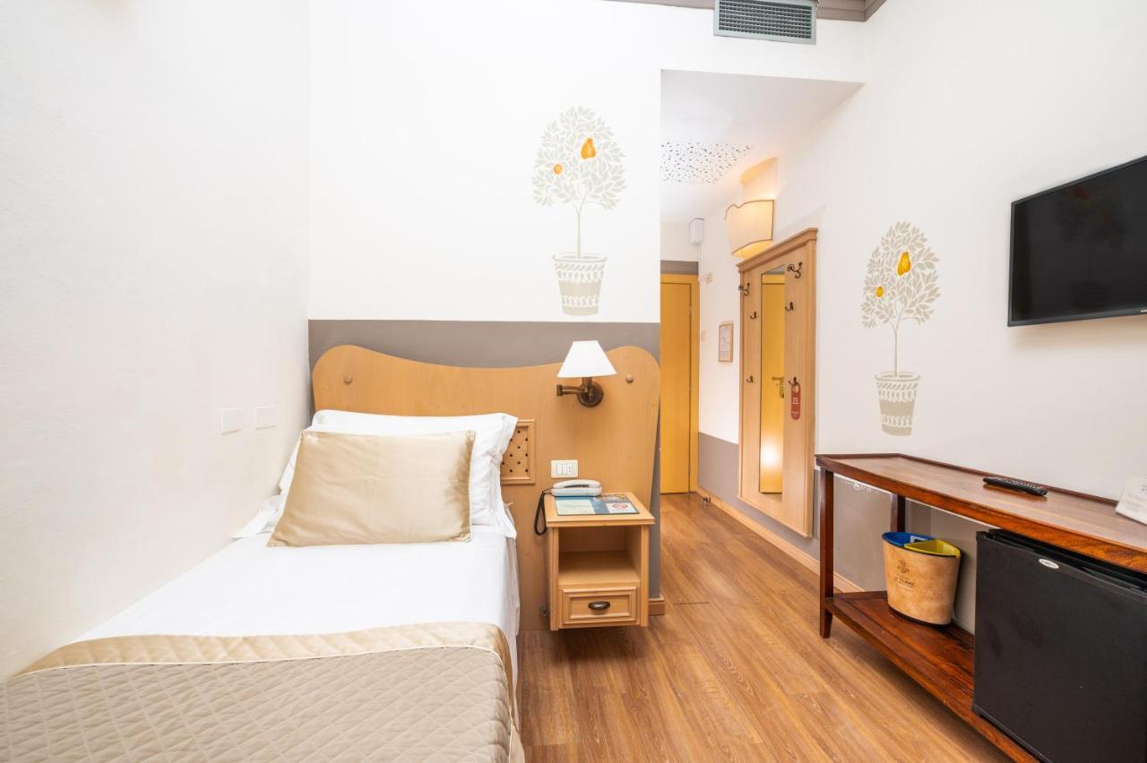 באניו ויניוני Albergo Le Terme מראה חיצוני תמונה